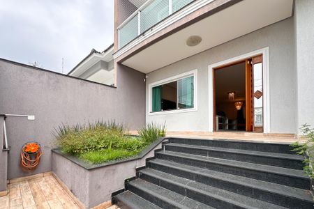 Casa para alugar com 325m², 4 quartos e 5 vagasEntrada