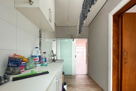 Casa para alugar com 325m², 4 quartos e 5 vagasÁrea de Serviço