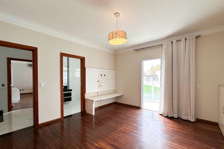 Casa para alugar com 325m², 4 quartos e 5 vagasSuíte 4