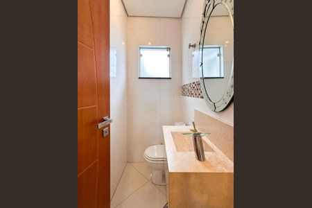 Casa para alugar com 325m², 4 quartos e 5 vagasLavabo