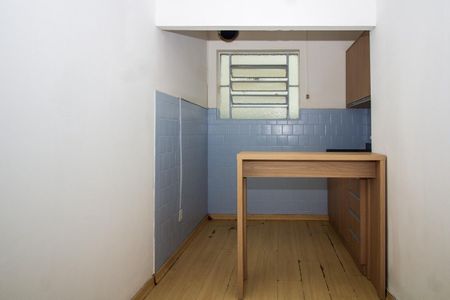 Sala / Cozinha  de apartamento para alugar com 2 quartos, 43m² em Menino Deus, Porto Alegre