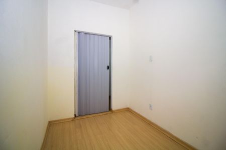 Quarto 2 de apartamento para alugar com 2 quartos, 43m² em Menino Deus, Porto Alegre