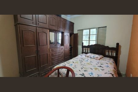 Casa para alugar com 200m², 3 quartos e 3 vagas Casa para alugar com 200m², 3 quartos e 3 vagassuite