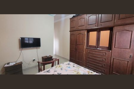 Casa para alugar com 200m², 3 quartos e 3 vagas Casa para alugar com 200m², 3 quartos e 3 vagassuite