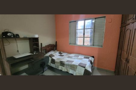 Casa para alugar com 200m², 3 quartos e 3 vagas Casa para alugar com 200m², 3 quartos e 3 vagasquarto 2