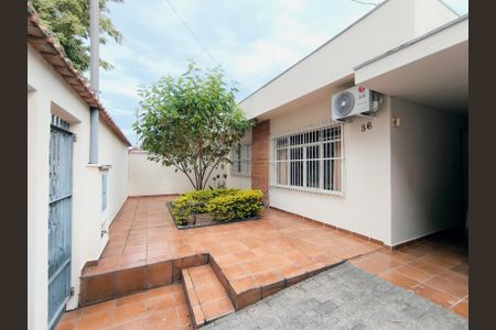 Casa à venda com 138m², 3 quartos e 3 vagasGaragem