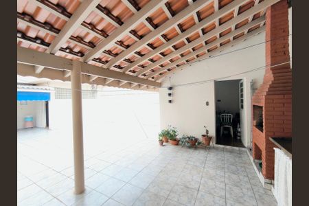 Casa à venda com 138m², 3 quartos e 3 vagasQuintal e Churrasqueira