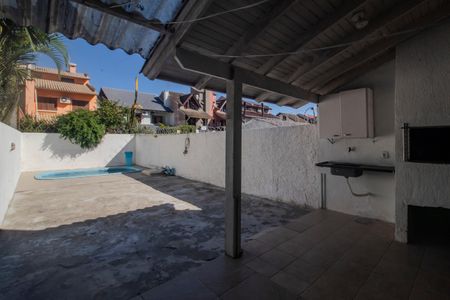 Casa à venda com 210m², 4 quartos e 3 vagasQuinta/Piscina