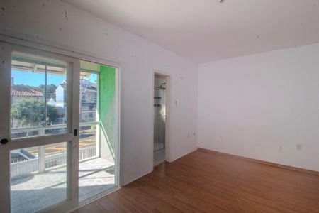 Casa à venda com 210m², 4 quartos e 3 vagasSuite