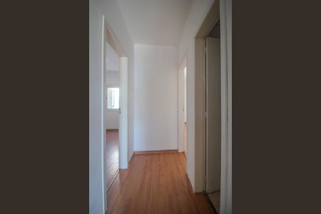 Casa à venda com 210m², 4 quartos e 3 vagasCorredor