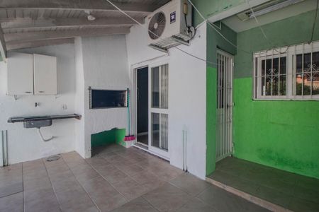 Casa à venda com 210m², 4 quartos e 3 vagasChurrasqueira