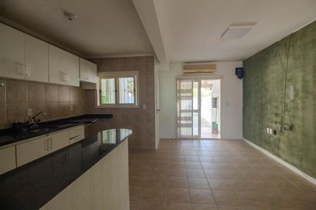 Casa à venda com 210m², 4 quartos e 3 vagasSala/Cozinha