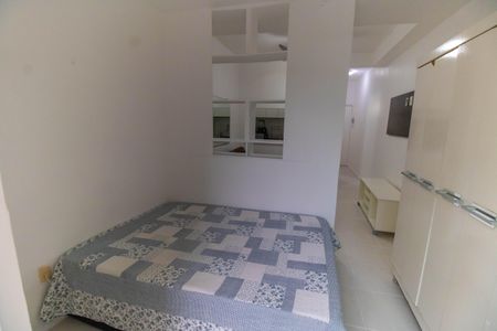 Quarto  de apartamento à venda com 1 quarto, 38m² em Itaipu, Niterói