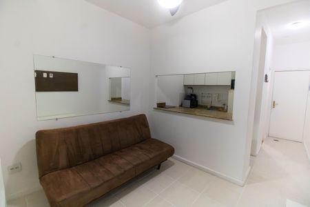 Sala de apartamento à venda com 1 quarto, 38m² em Itaipu, Niterói