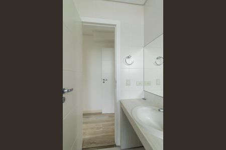 Apartamento para alugar com 187m², 4 quartos e sem vaga Apartamento para alugar com 187m², 4 quartos e sem vagaBanheiro Social