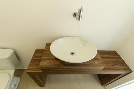 Apartamento para alugar com 187m², 4 quartos e sem vaga Apartamento para alugar com 187m², 4 quartos e sem vagaLavabo