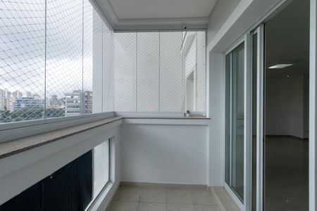 Apartamento para alugar com 187m², 4 quartos e sem vaga Apartamento para alugar com 187m², 4 quartos e sem vagaVaranda da Sala