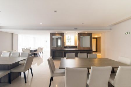 Apartamento para alugar com 187m², 4 quartos e sem vaga Apartamento para alugar com 187m², 4 quartos e sem vagaÁrea comum - Salão de festas