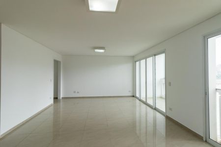 Apartamento para alugar com 187m², 4 quartos e sem vaga Apartamento para alugar com 187m², 4 quartos e sem vagaSala