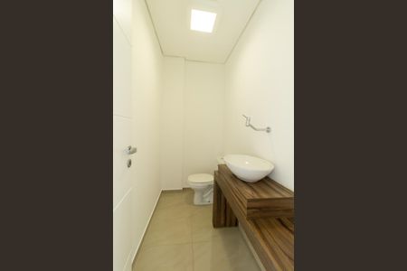 Apartamento para alugar com 187m², 4 quartos e sem vaga Apartamento para alugar com 187m², 4 quartos e sem vagaLavabo