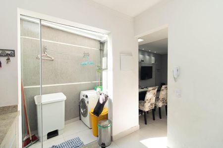 Casa de condomínio à venda com 115m², 2 quartos e 2 vagasCozinha e Área de Serviço