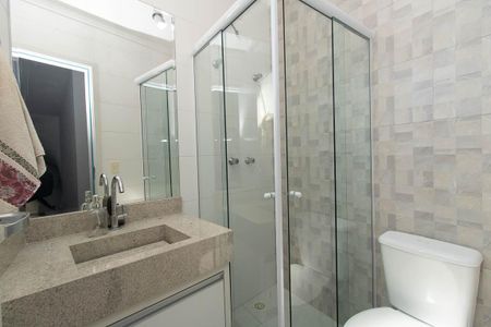 Casa de condomínio à venda com 115m², 2 quartos e 2 vagasBanheiro Social