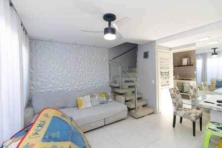 Sala de casa de condomínio à venda com 2 quartos, 115m² em Carandiru, São Paulo