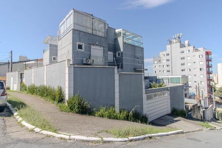 Casa de condomínio à venda com 115m², 2 quartos e 2 vagasFachada