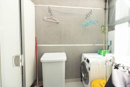 Casa de condomínio à venda com 115m², 2 quartos e 2 vagasCozinha e Área de Serviço