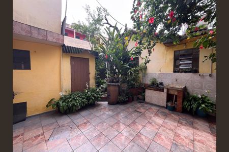 Casa à venda com 161m², 3 quartos e 2 vagasQuintal