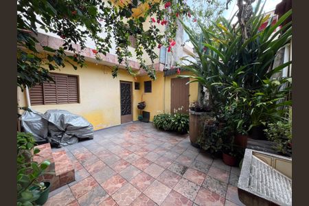 Casa à venda com 161m², 3 quartos e 2 vagasQuintal