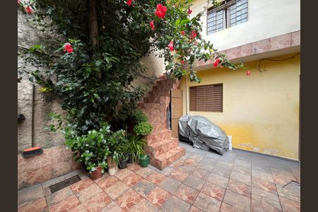 Casa à venda com 161m², 3 quartos e 2 vagasQuintal