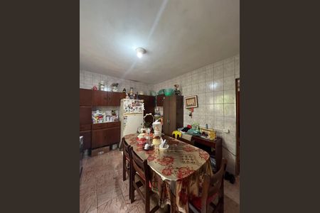 Casa à venda com 161m², 3 quartos e 2 vagasCasa 1 - Cozinha