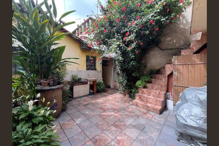 Casa à venda com 161m², 3 quartos e 2 vagasQuintal