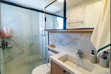 Apartamento à venda com 61m², 2 quartos e 1 vaga Apartamento à venda com 61m², 2 quartos e 1 vagaBanheiro da Suíte