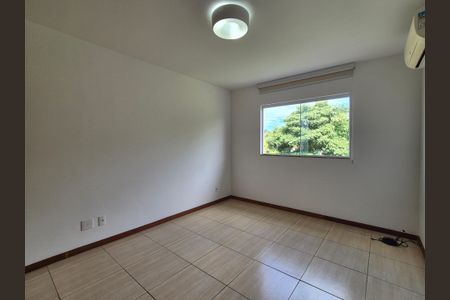 Casa de condomínio à venda com 416m², 4 quartos e 2 vagas