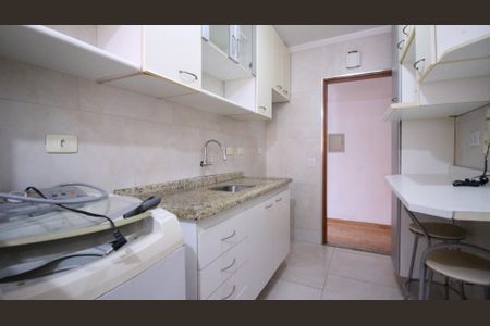 Apartamento para alugar com 64m², 3 quartos e sem vaga