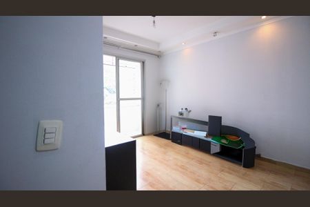 Apartamento para alugar com 64m², 3 quartos e sem vaga