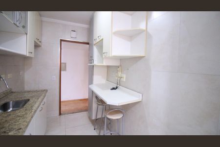 Apartamento para alugar com 64m², 3 quartos e sem vaga