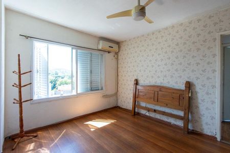 Quarto 1 de apartamento para alugar com 3 quartos, 79m² em Cristal, Porto Alegre