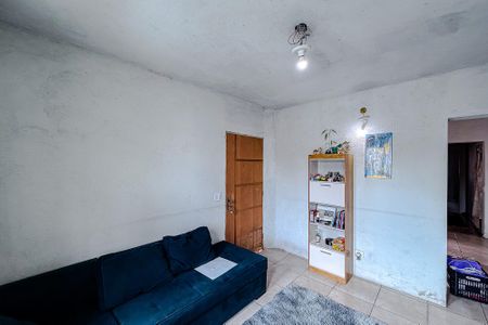 Casa para alugar com 240m², 4 quartos e 4 vagas Casa para alugar com 240m², 4 quartos e 4 vagasSala