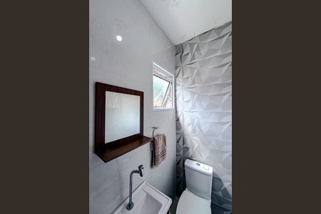 Casa para alugar com 240m², 4 quartos e 4 vagas Casa para alugar com 240m², 4 quartos e 4 vagasLavabo (Casa 2)