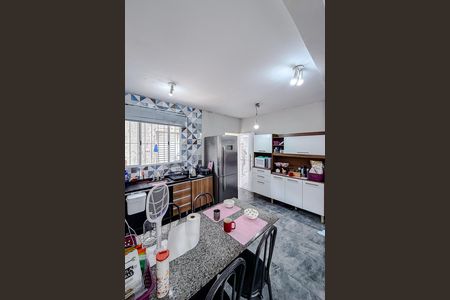 Casa para alugar com 240m², 4 quartos e 4 vagas Casa para alugar com 240m², 4 quartos e 4 vagasCozinha (Casa 2)
