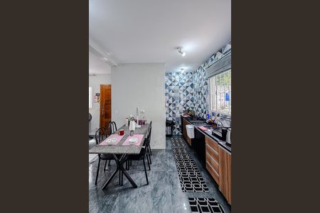 Casa para alugar com 240m², 4 quartos e 4 vagas Casa para alugar com 240m², 4 quartos e 4 vagasCozinha (Casa 2)