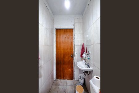 Casa para alugar com 240m², 4 quartos e 4 vagas Casa para alugar com 240m², 4 quartos e 4 vagasBanheiro