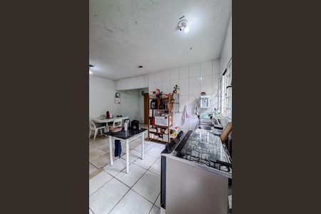 Casa para alugar com 240m², 4 quartos e 4 vagas Casa para alugar com 240m², 4 quartos e 4 vagasCozinha