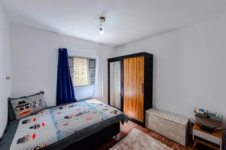 Casa para alugar com 240m², 4 quartos e 4 vagas Casa para alugar com 240m², 4 quartos e 4 vagasQuarto 1 - Suíte