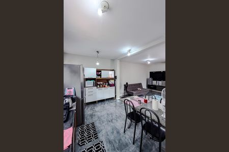 Casa para alugar com 240m², 4 quartos e 4 vagas Casa para alugar com 240m², 4 quartos e 4 vagasCozinha (Casa 2)