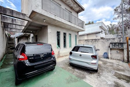 Casa para alugar com 240m², 4 quartos e 4 vagas Casa para alugar com 240m², 4 quartos e 4 vagasGaragem