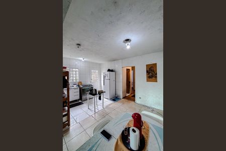 Casa para alugar com 240m², 4 quartos e 4 vagas Casa para alugar com 240m², 4 quartos e 4 vagasCozinha